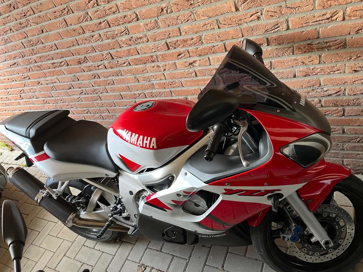 Yamaha YZF-R6 Piros - 2