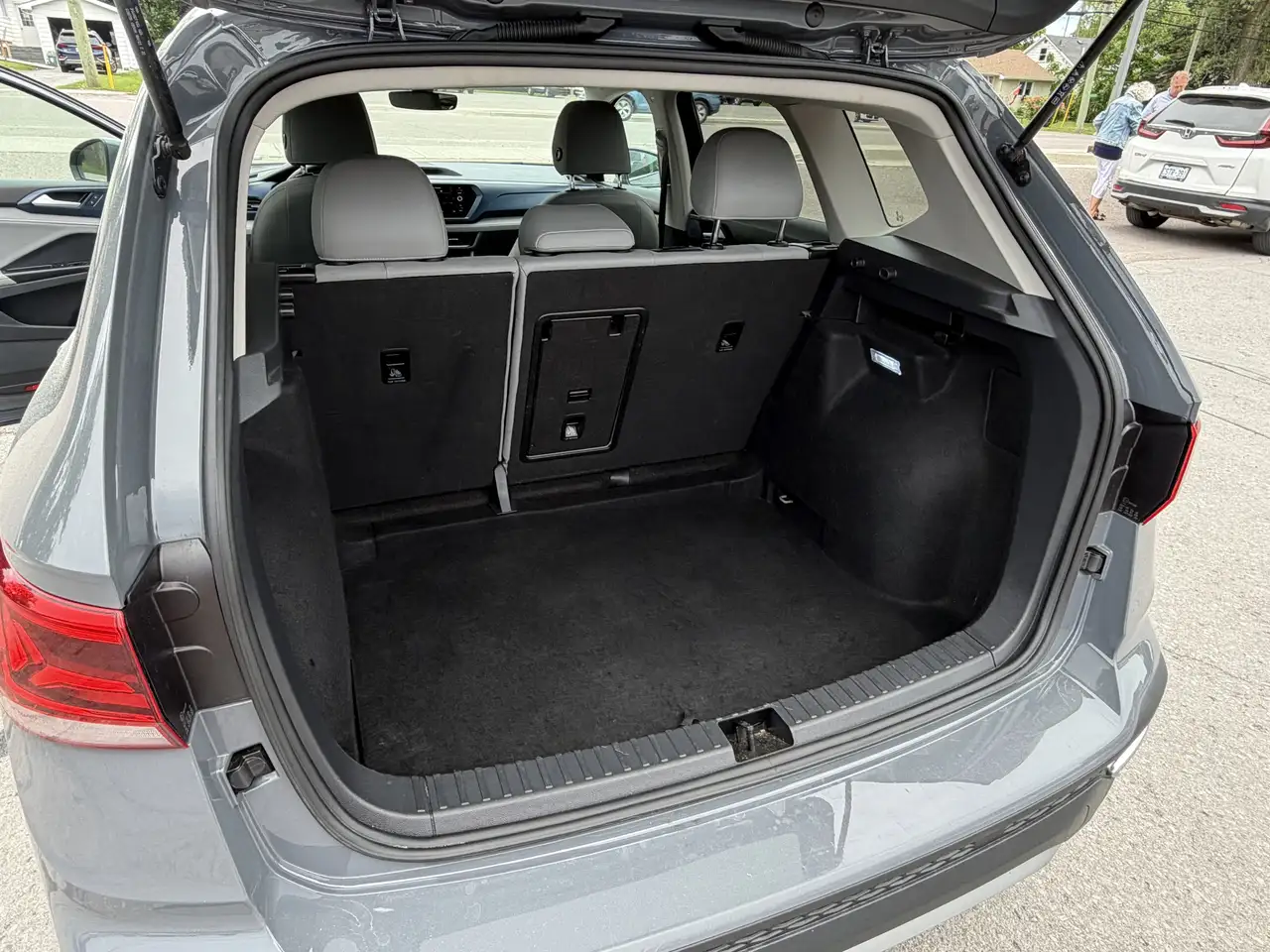 Volkswagen Taos снимка Volkswagen Taos