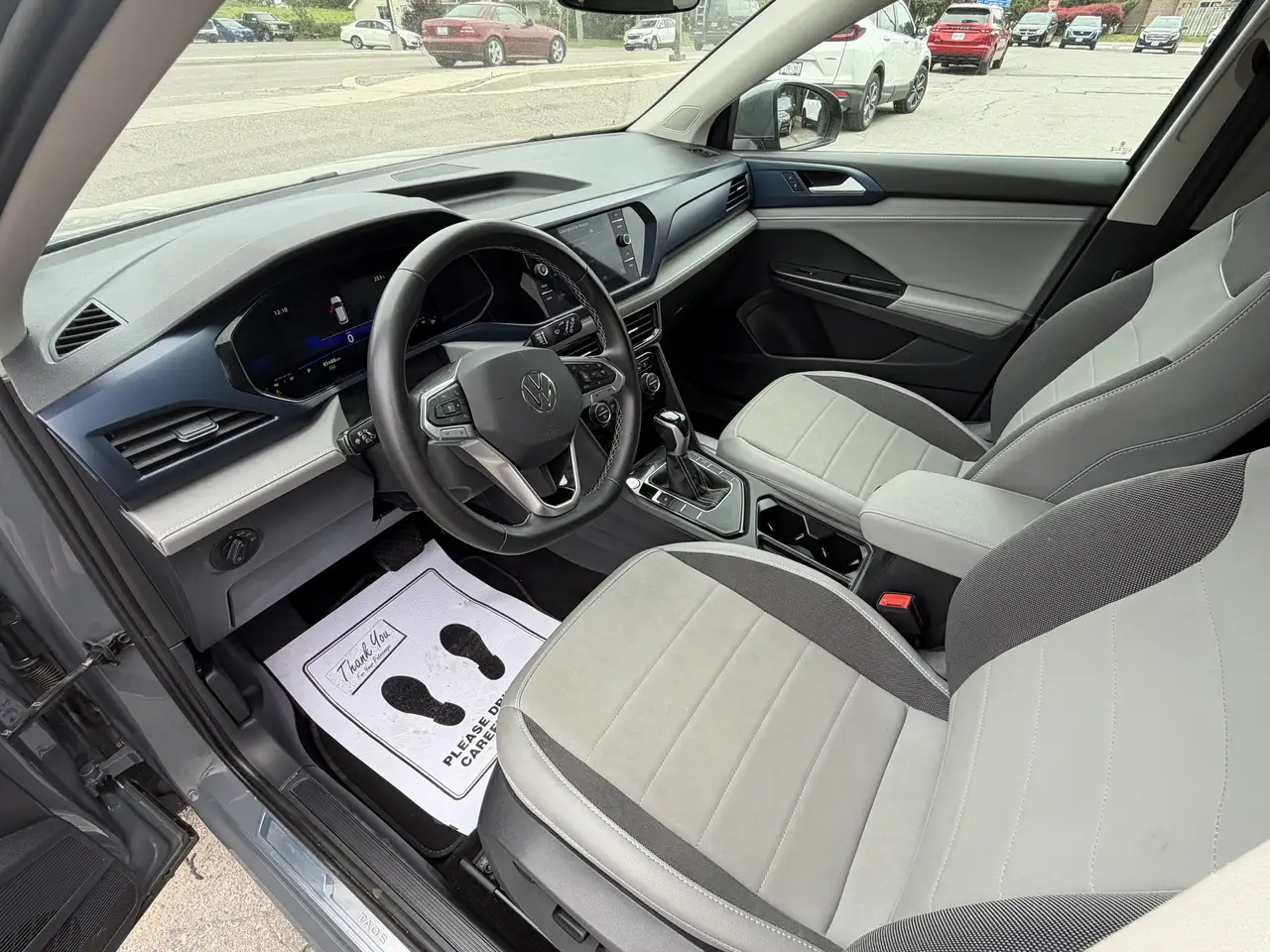 Volkswagen Taos снимка Volkswagen Taos