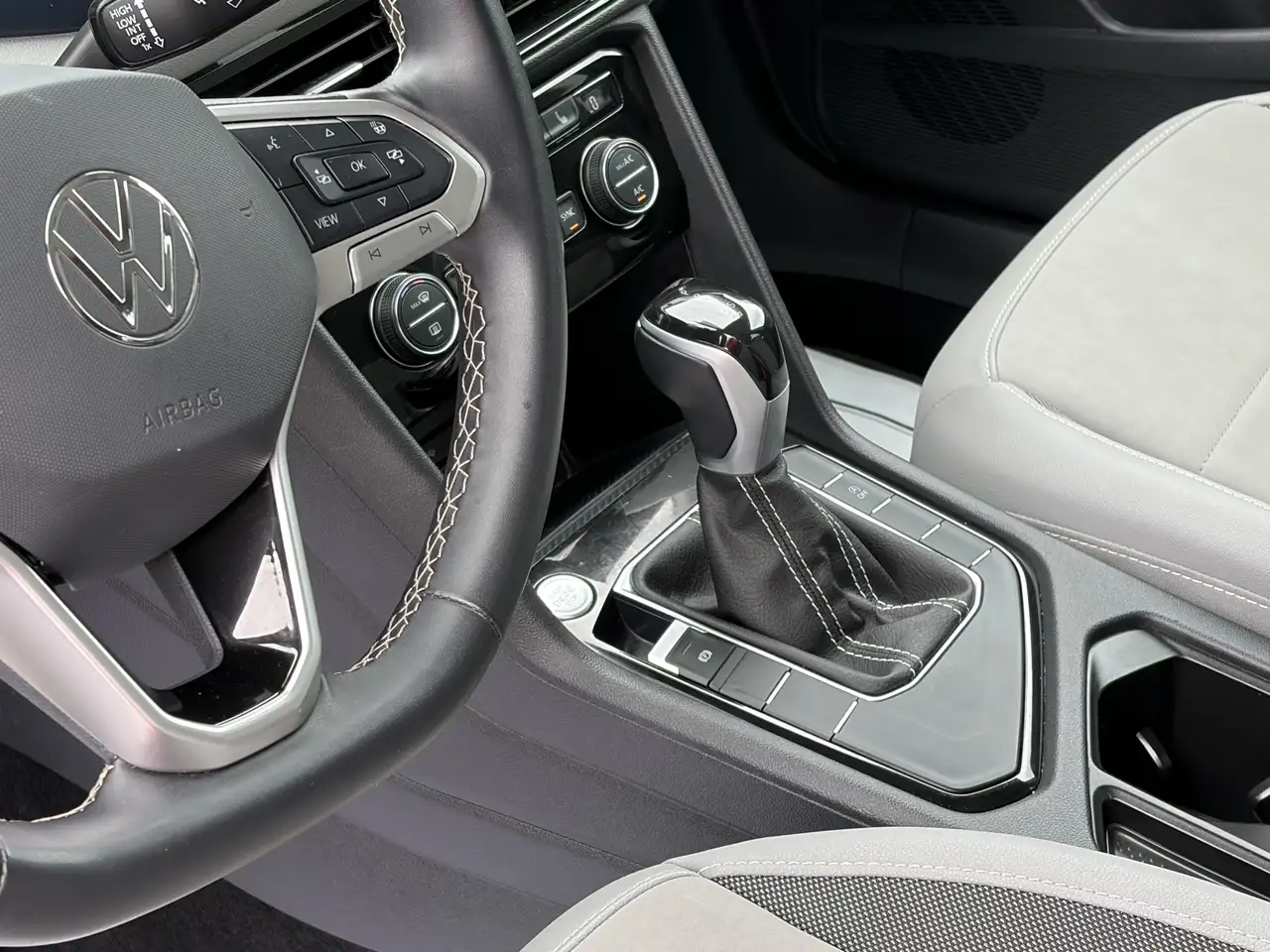 Volkswagen Taos снимка Volkswagen Taos