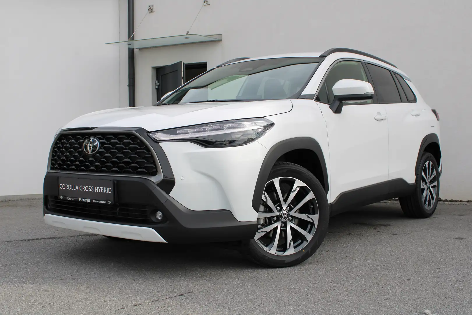 Toyota Corolla Cross 1.8 Hybrid ACTIVE DRIVE Aut. Weiß - 2