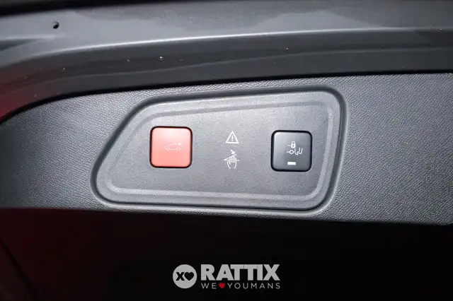 Peugeot 3008 view 8