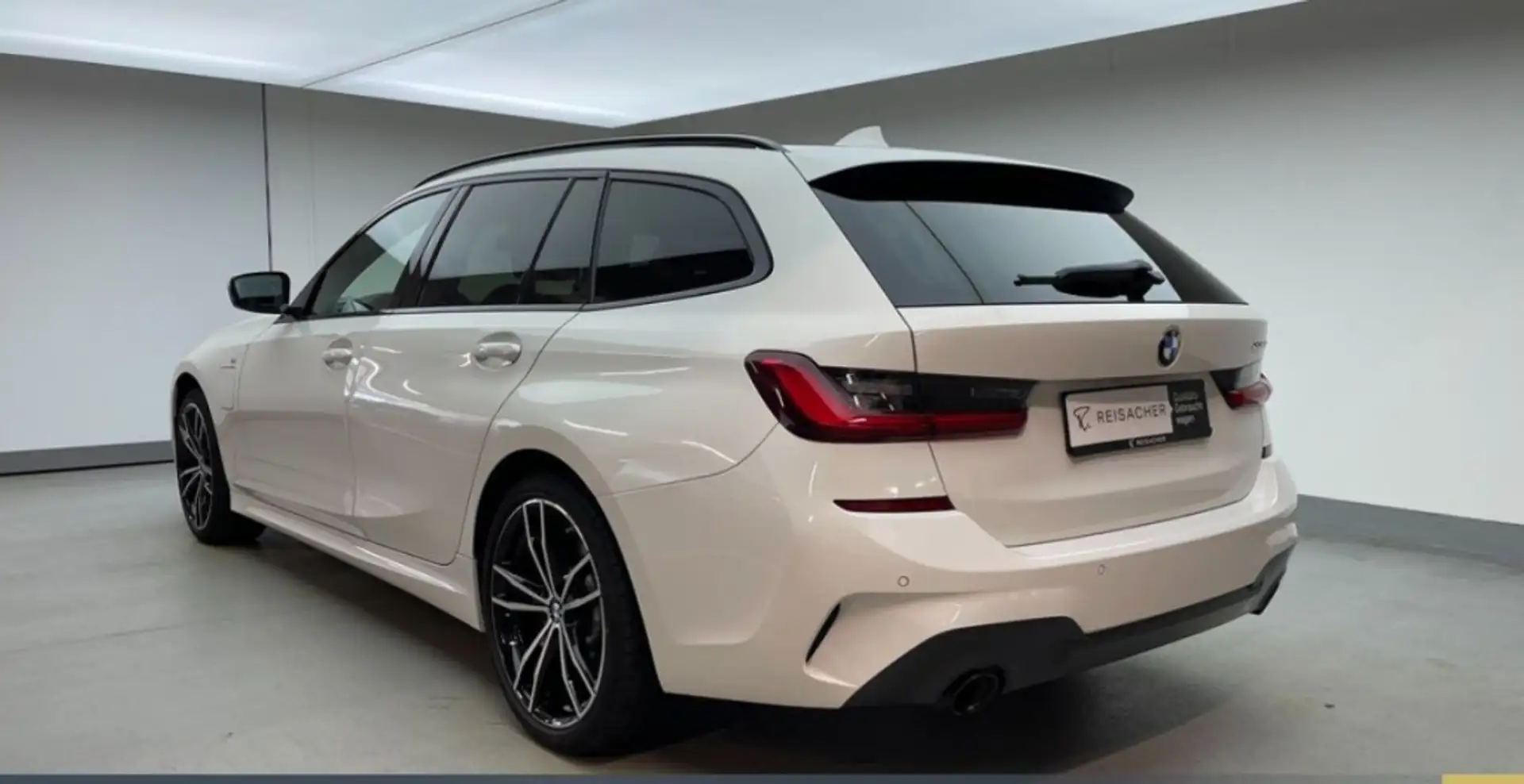 BMW 330 330e Blanc - 2