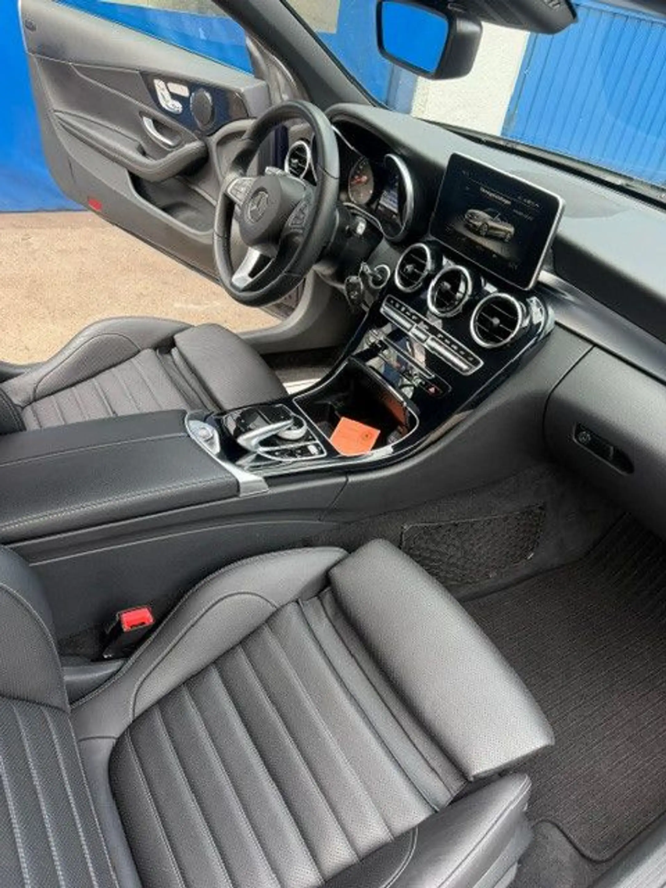 Mercedes-Benz C 400 Cabrio 4Matic — photo 12