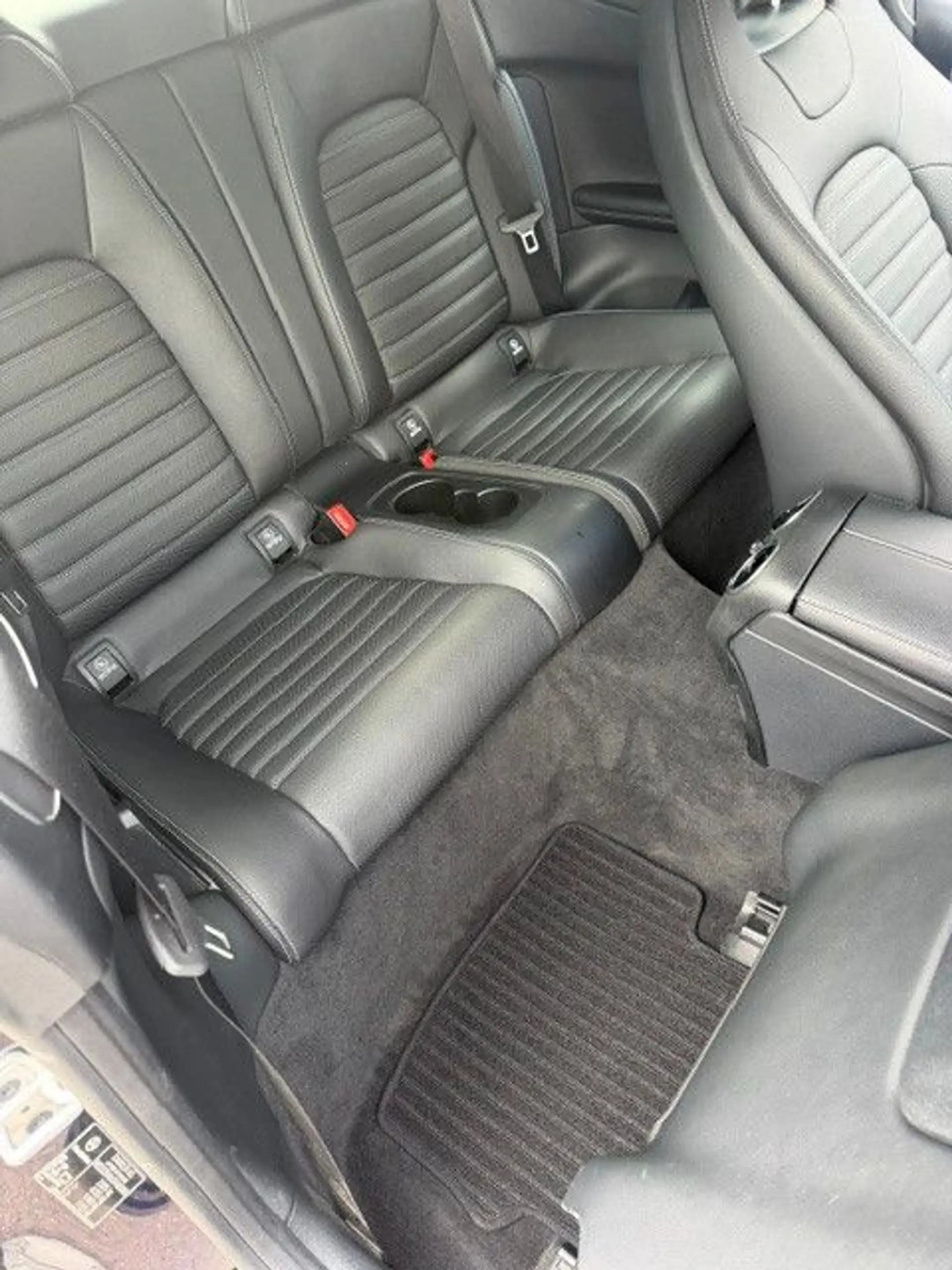 Mercedes-Benz C 400 Cabrio 4Matic — photo 14