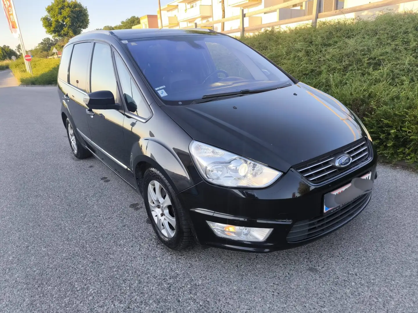 Ford Galaxy Titanium 2,0 TDCi DPF Aut. Nero - 1