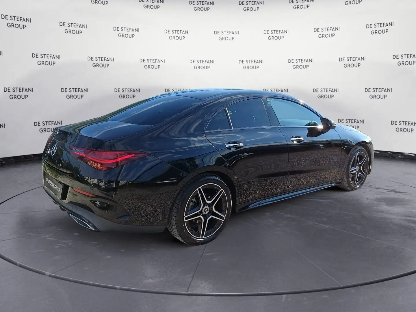 Mercedes-Benz CLA 180 CLA 180 d AMG Line Advanced Plus NIGHT-PACK Negro - 2
