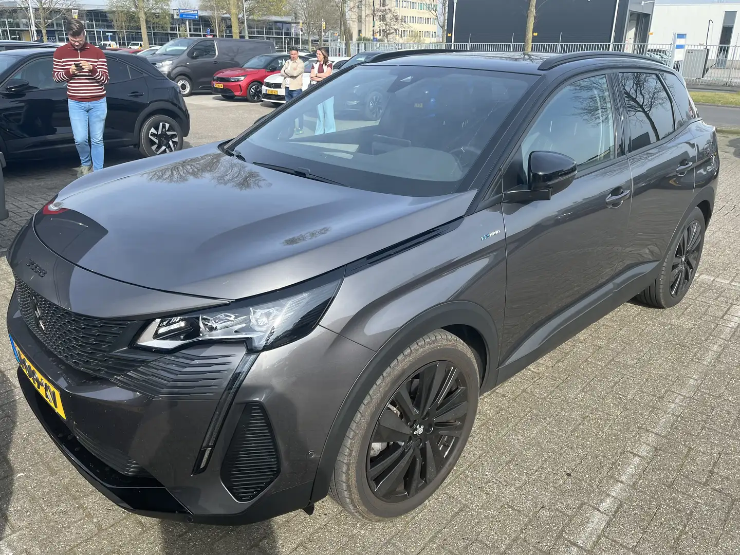 Peugeot 3008 1.6 HYbrid 225 GT Pack Business | Black Pack | Nav Grijs - 1