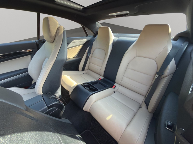 Mercedes-Benz E 350 Coupe BlueEfficiency Avantgarde AMG-Line — photo 11
