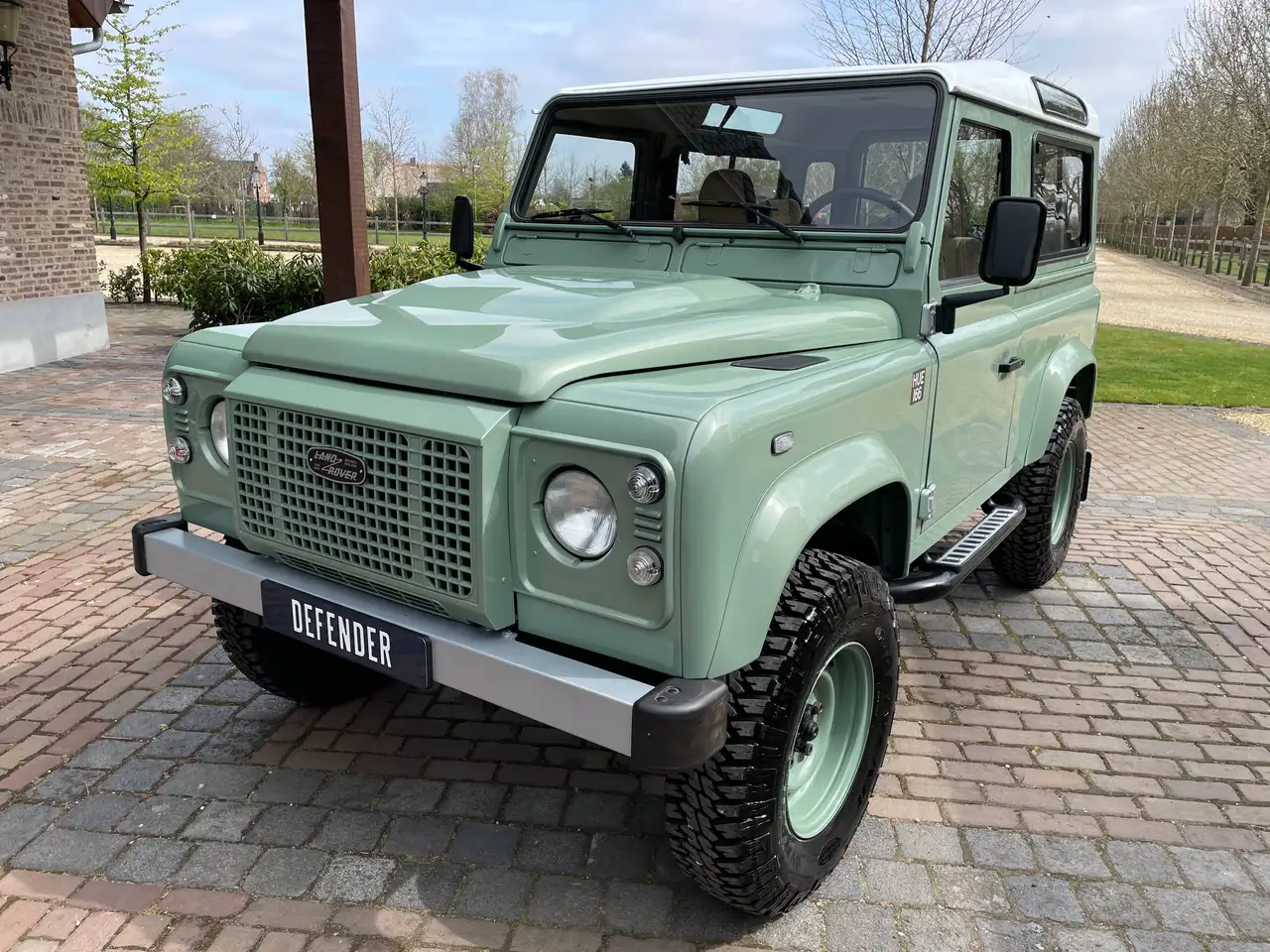 Land Rover 90 Heritage Defender 2.0 Petrol, foto 6