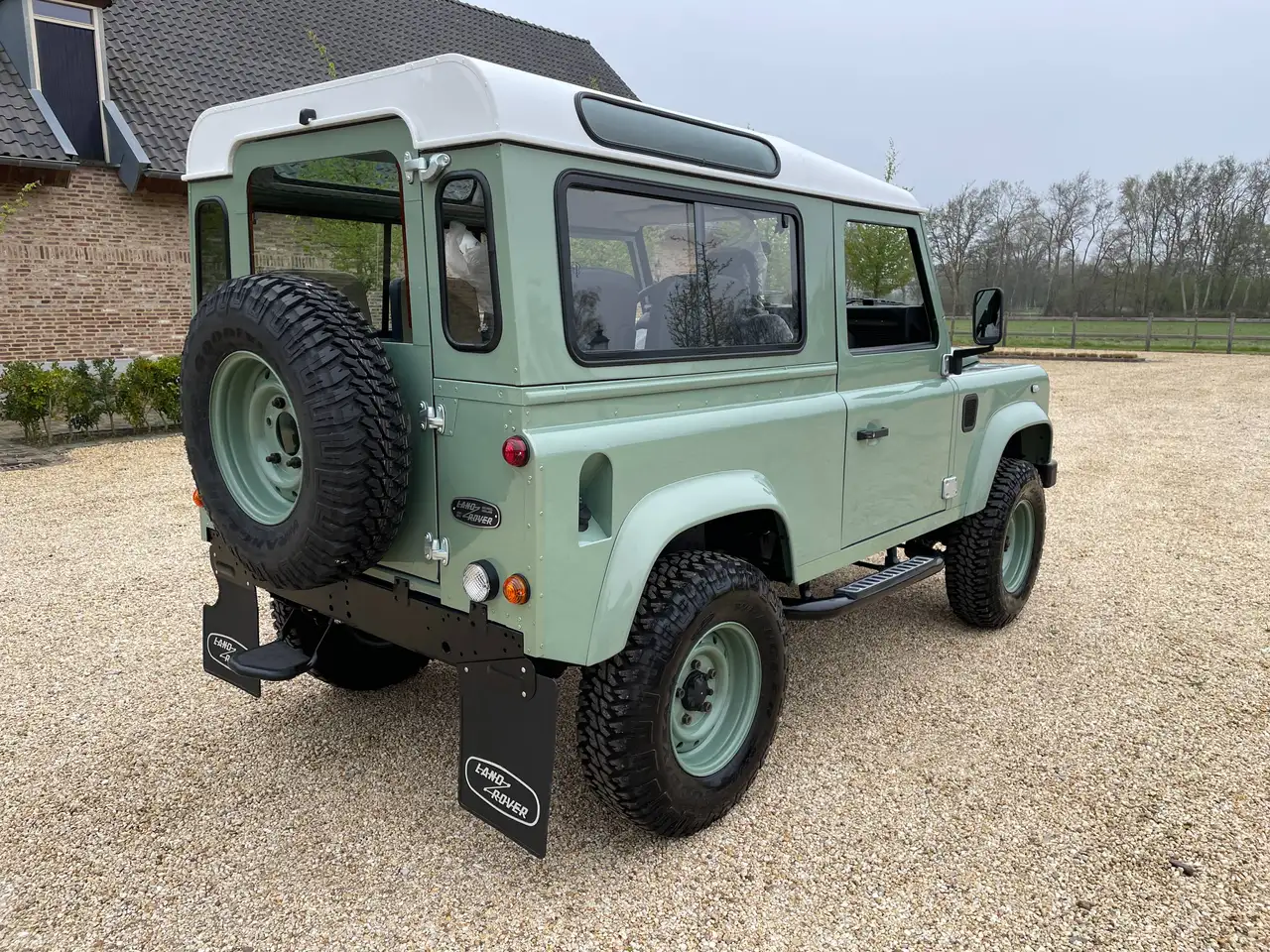 Land Rover 90 Heritage Defender 2.0 Petrol, foto 12