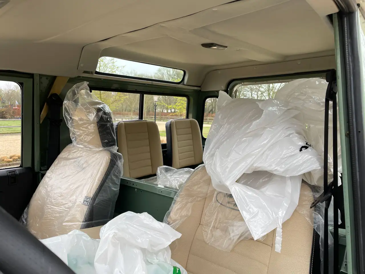 Land Rover 90 Heritage Defender 2.0 Petrol, foto 10
