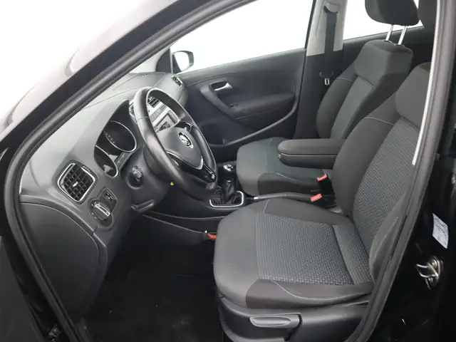 Volkswagen Polo view 17