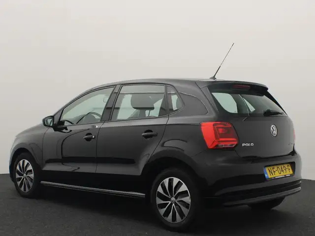 Volkswagen Polo view 3