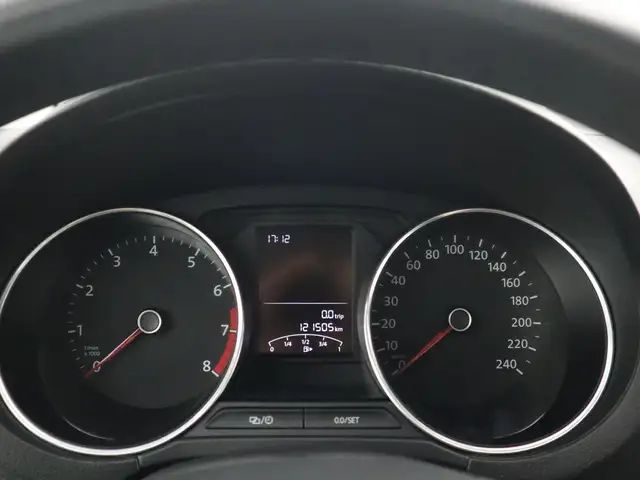Volkswagen Polo view 22