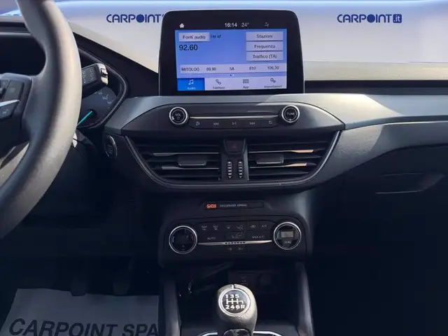 Ford Focus view 11