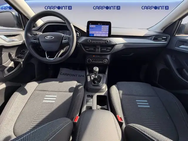 Ford Focus view 10