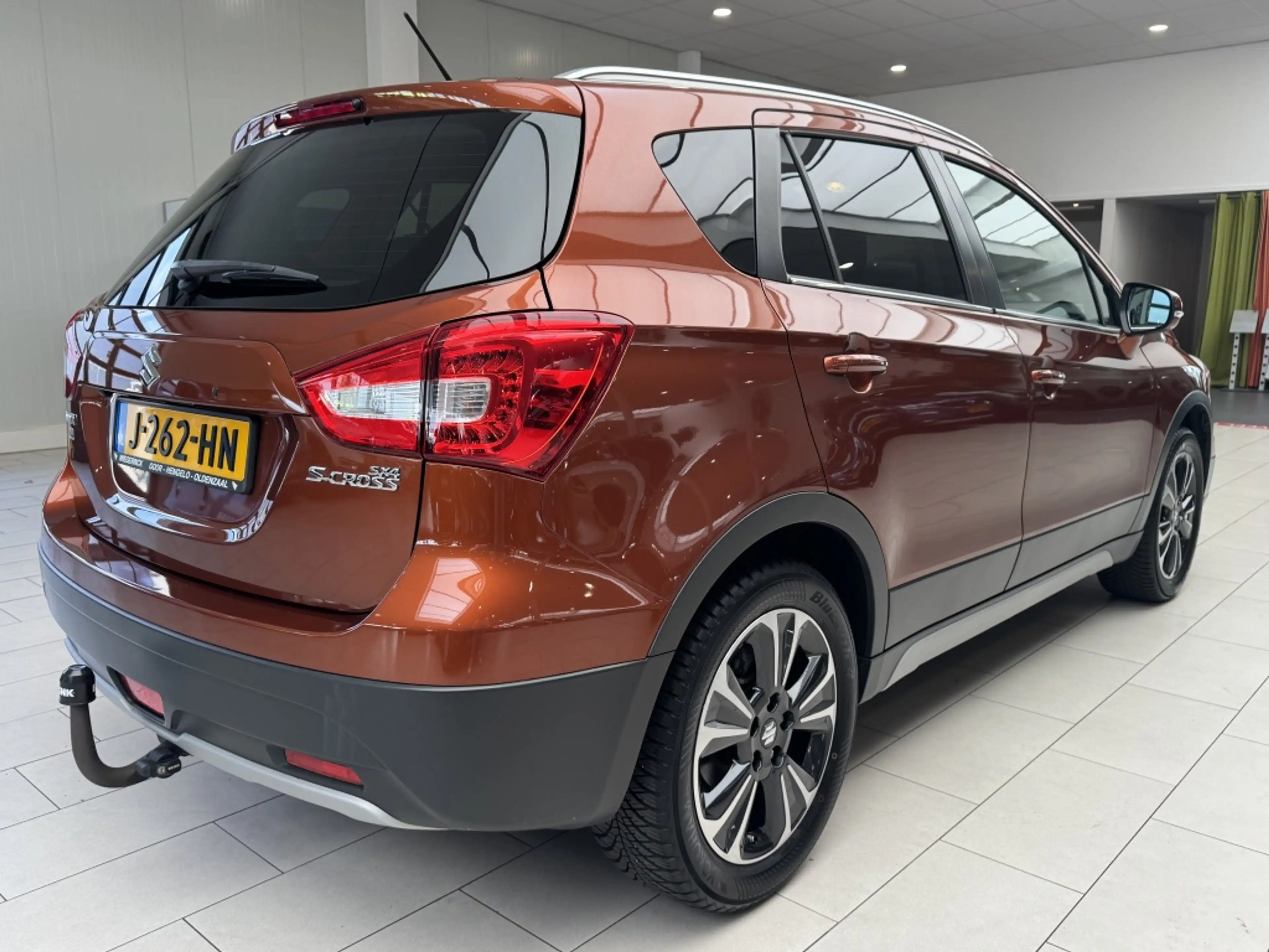 Suzuki S-Cross 1.0 B.jet Select [ DEALER HO I 100% OH I ALL SEASO — photo 2
