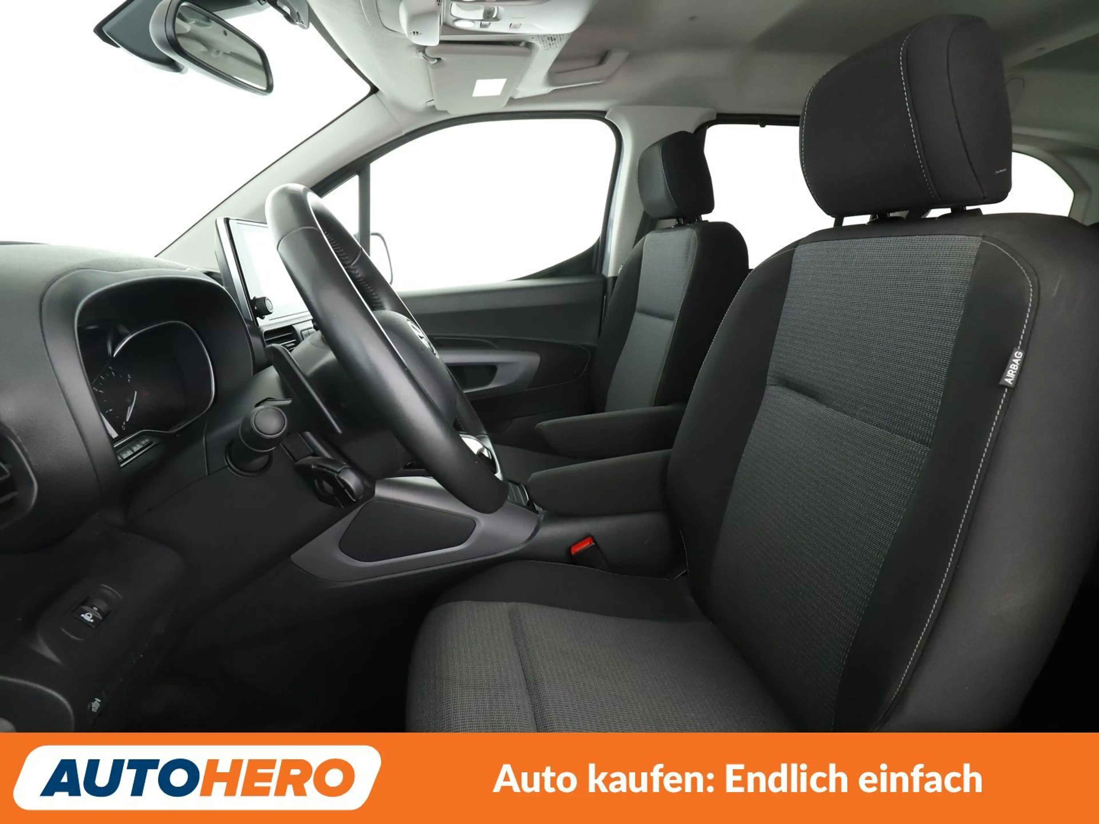 Toyota Proace City 1.5 D-4D L2 Team D*NAVI*TEMPO*CAM*PDC*SHZ* — photo 10