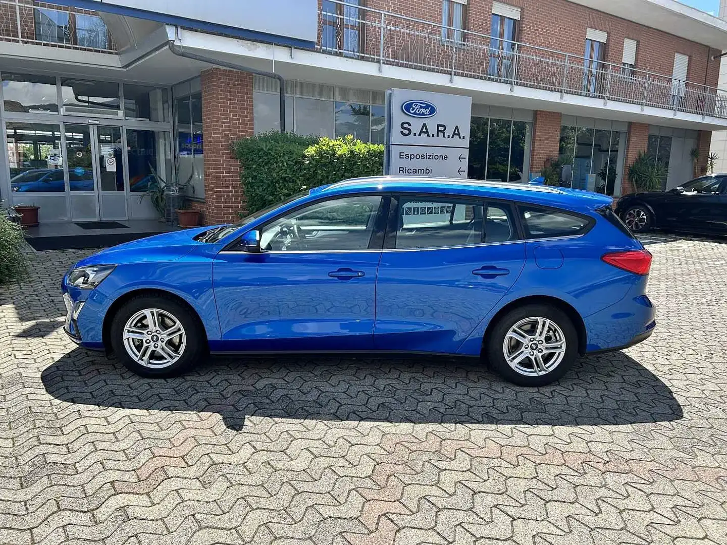 Ford Focus 4ª serie 1.5 EcoBlue 120 CV SW Business Blu/Azzurro - 2