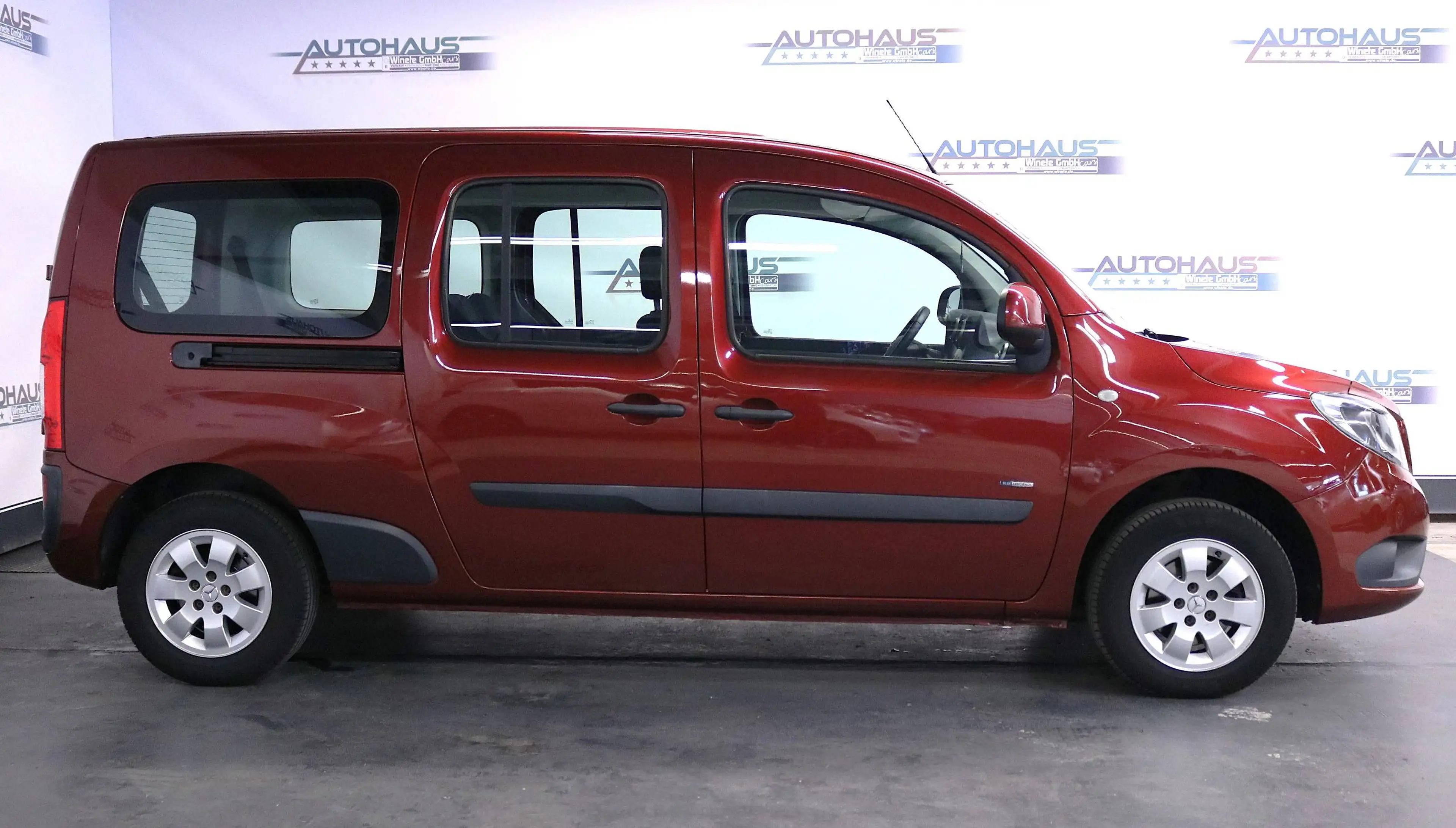 Mercedes-Benz Citan 111 CDI extralang Tourer Edition 1.5*1HAND*7SITZER*SHZ*PDC*8FachBereift*uvm — photo 3