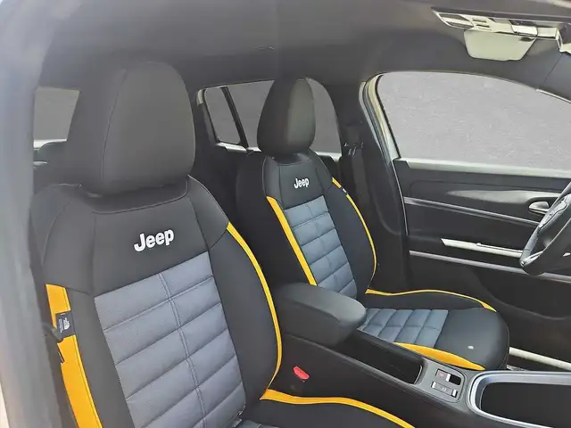 Jeep Avenger view 10