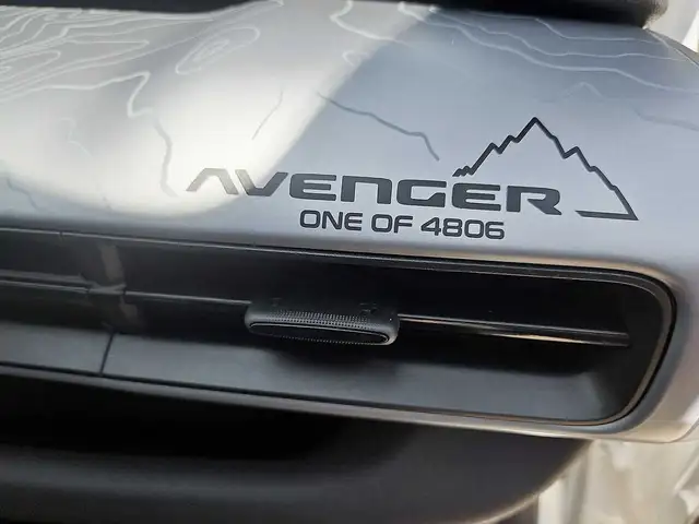 Jeep Avenger view 5