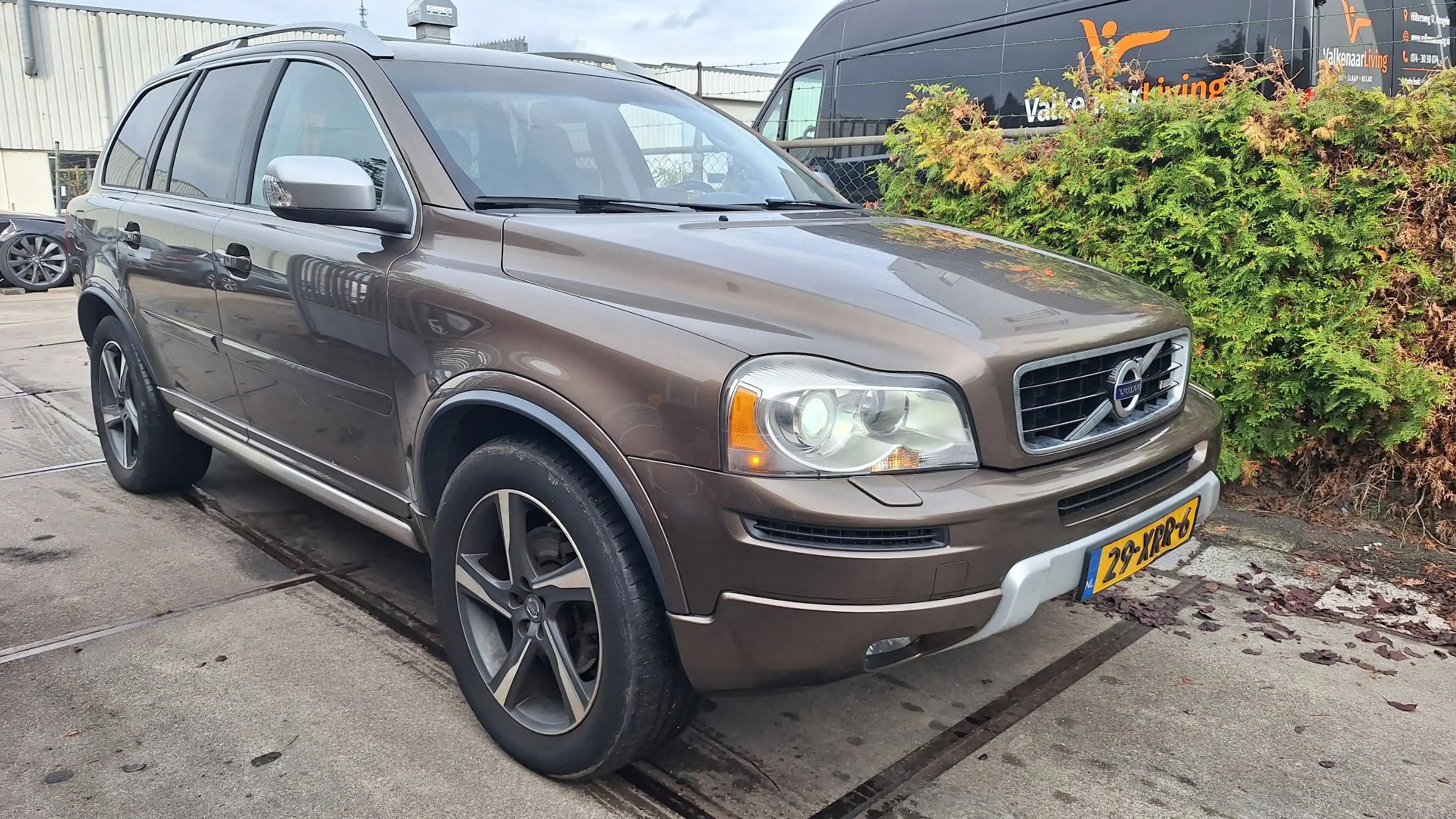 Volvo XC90 2.4 D5 R-Design 7 PERS. — photo 3