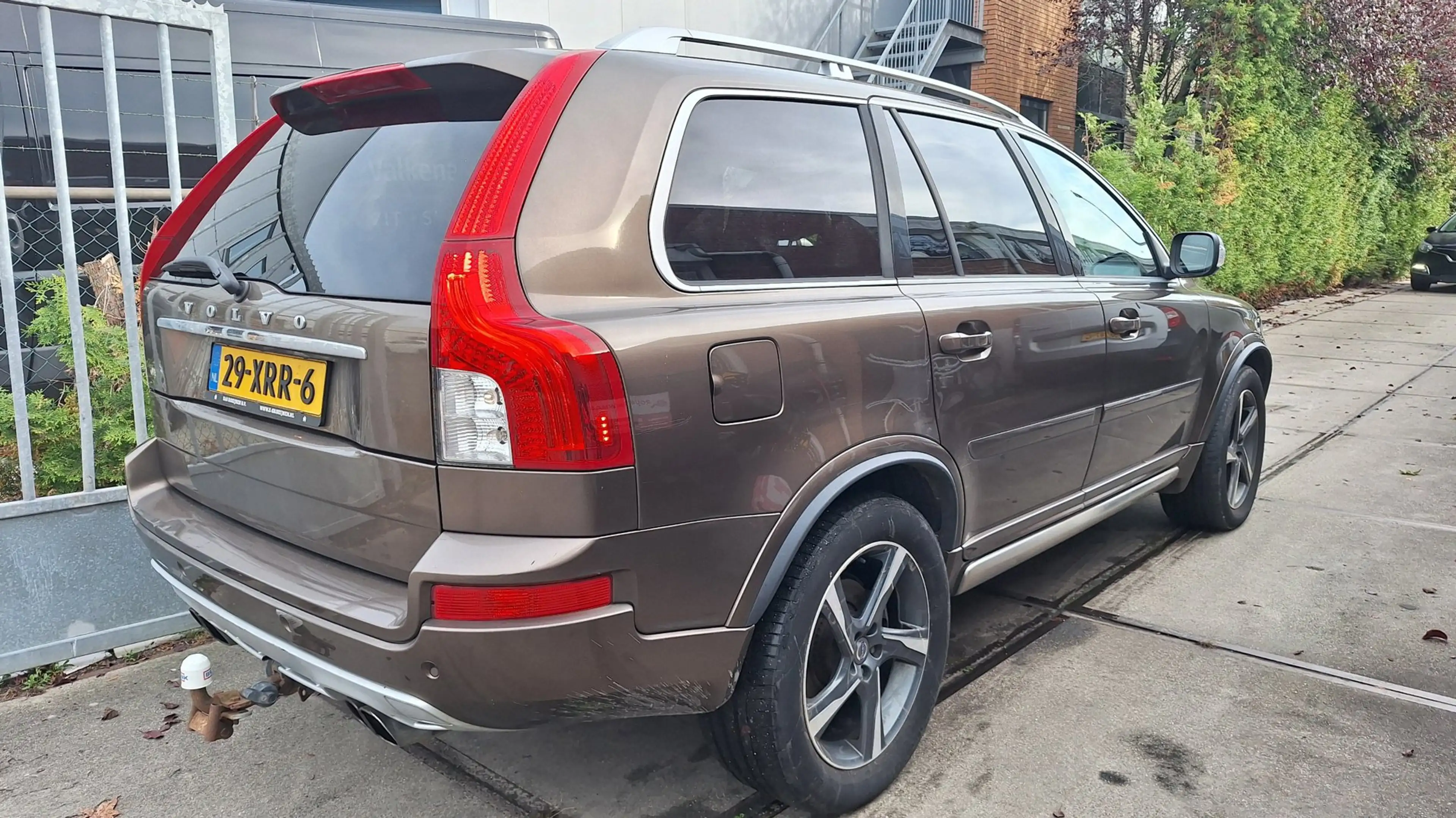 Volvo XC90 2.4 D5 R-Design 7 PERS. — photo 4