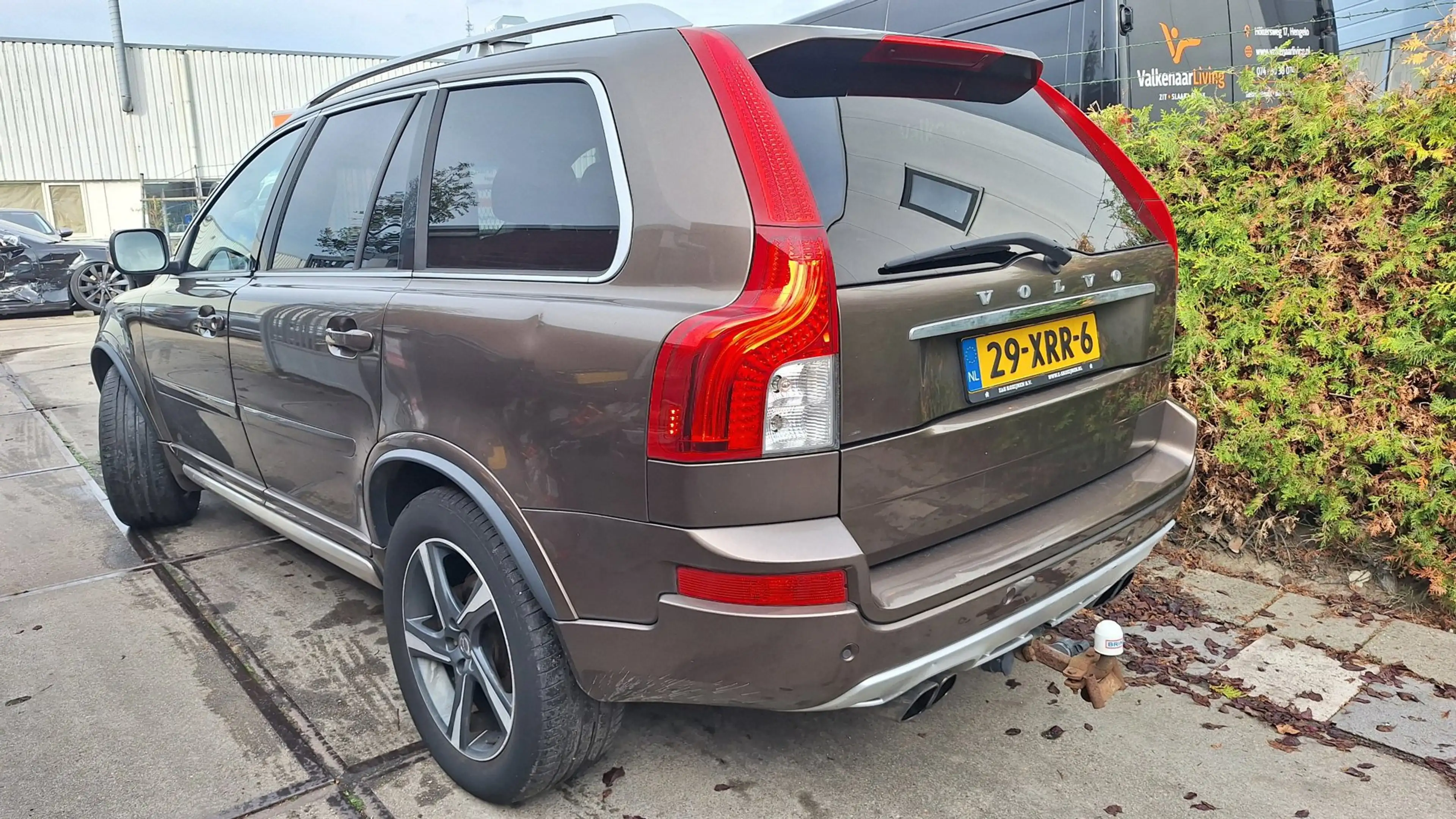 Volvo XC90 2.4 D5 R-Design 7 PERS. — photo 2