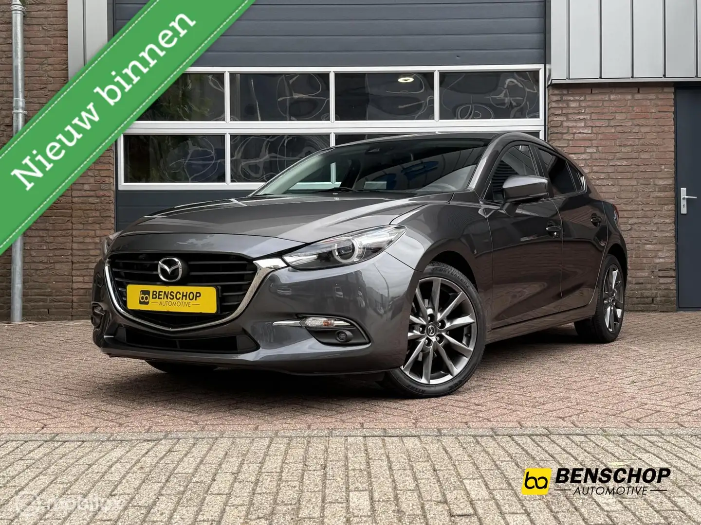 Mazda 3 2.0 SkyActiv-G 120 GT-M Line HUD Navi Camera Stoel Grijs - 1