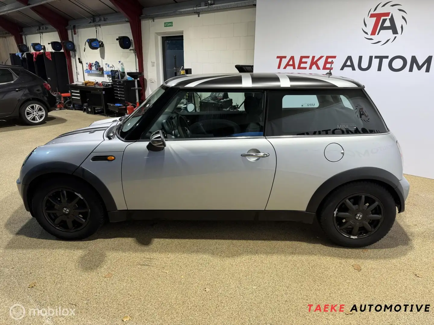 MINI One Mini 1.6 Airco Grijs - 2