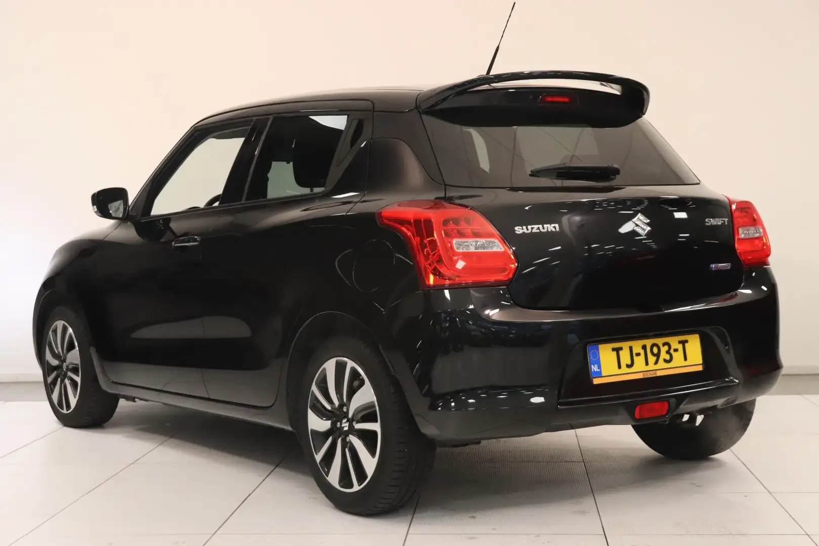 Suzuki Swift 1.0 Stijl Smart Hybrid | Camera | Adaptieve cruise Schwarz - 2
