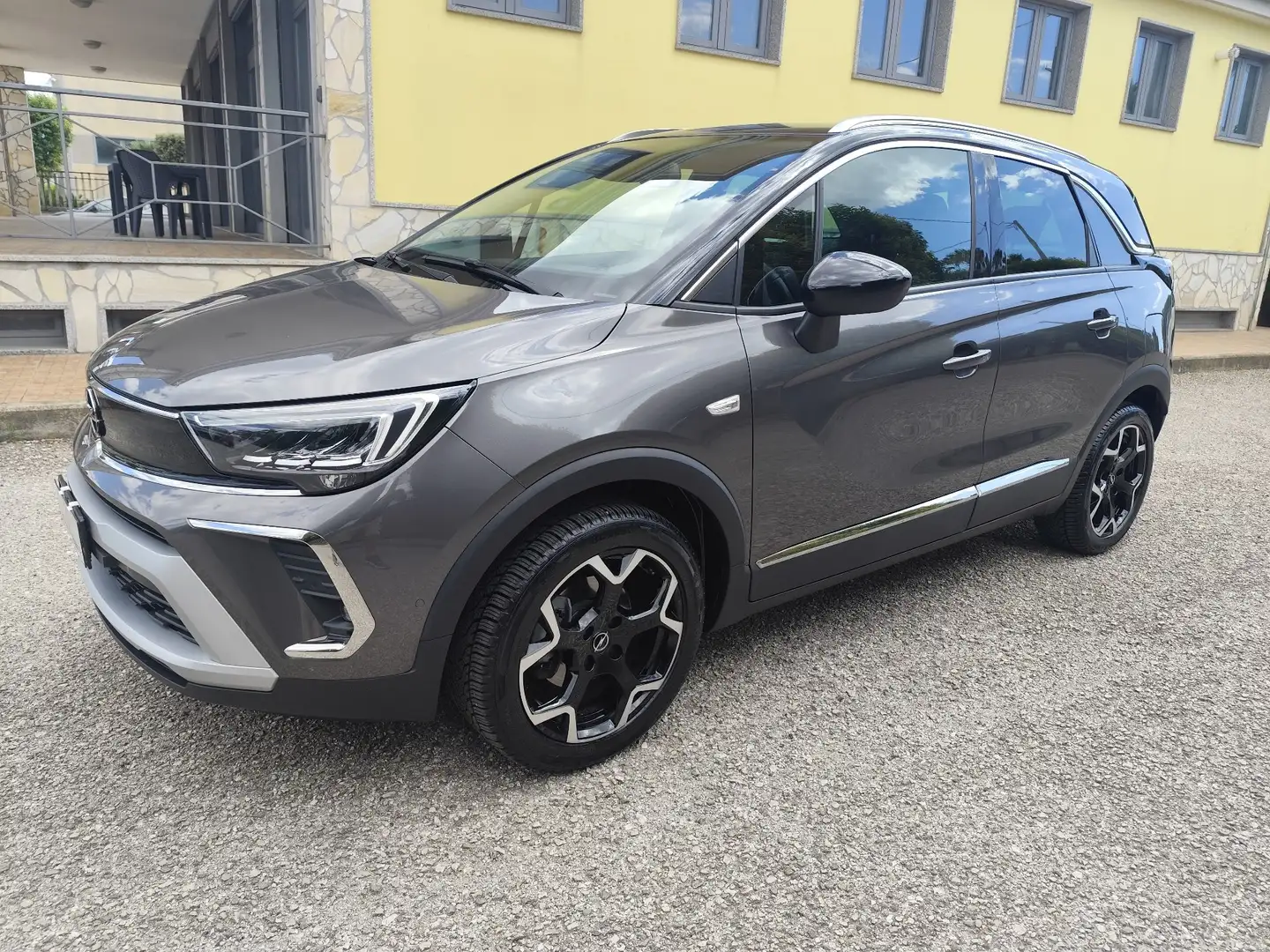 Opel Crossland X Crossland 2021 1.2 Ultimate s Gris - 2