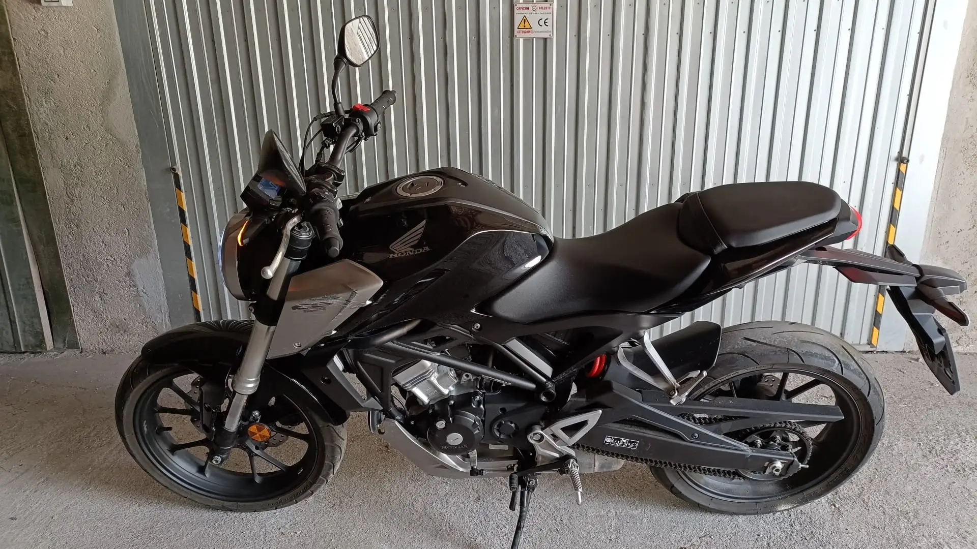 Honda CB 125 R Nero - 2
