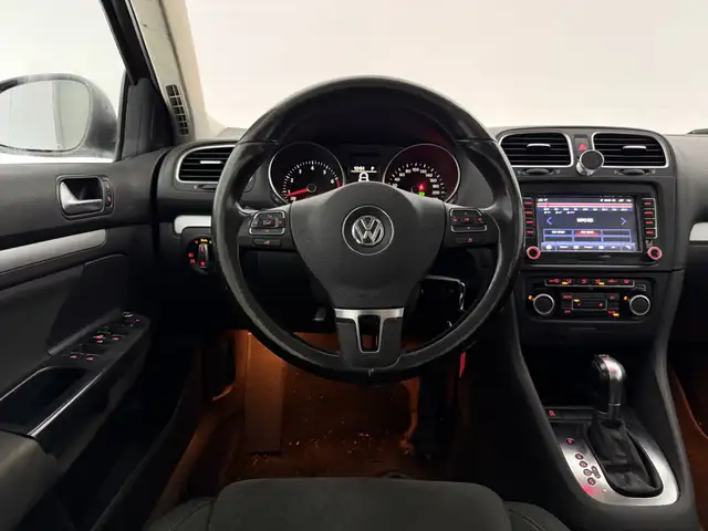 Volkswagen Golf view 12