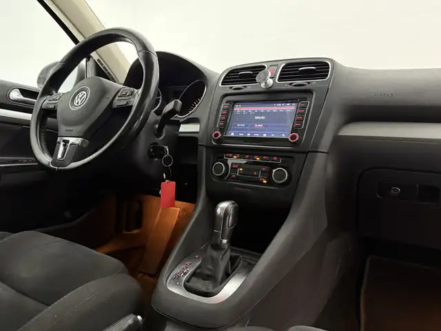 Volkswagen Golf view 27