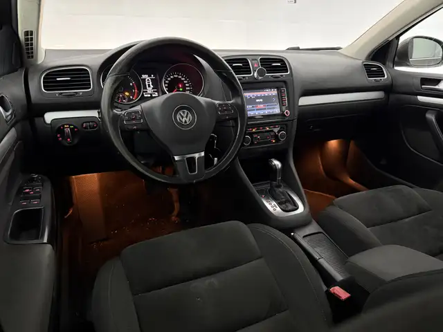 Volkswagen Golf view 13