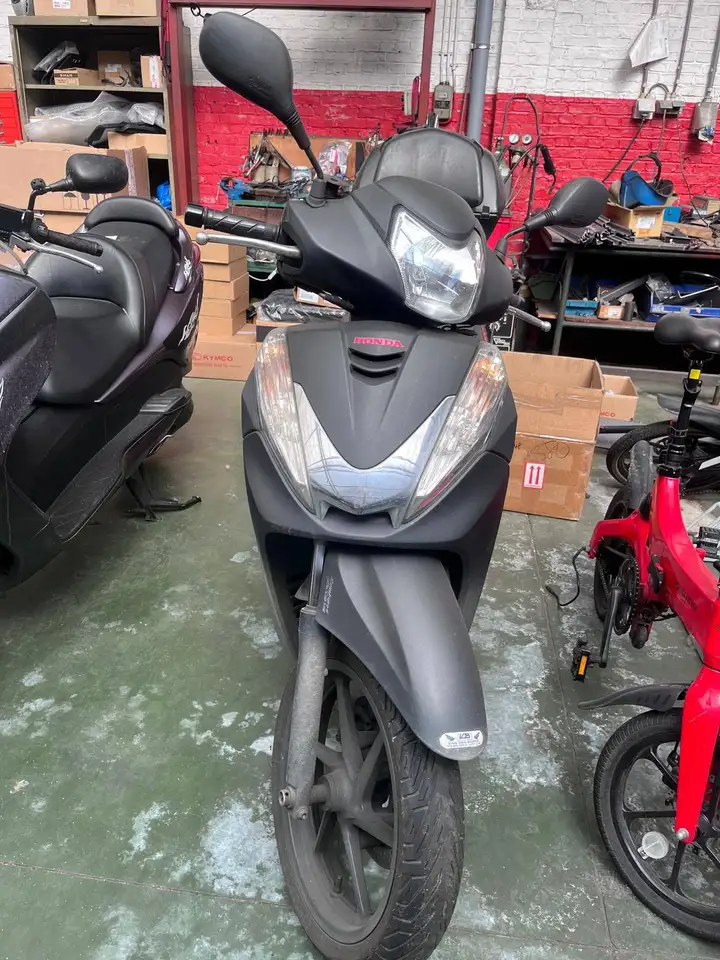 Honda SH 300