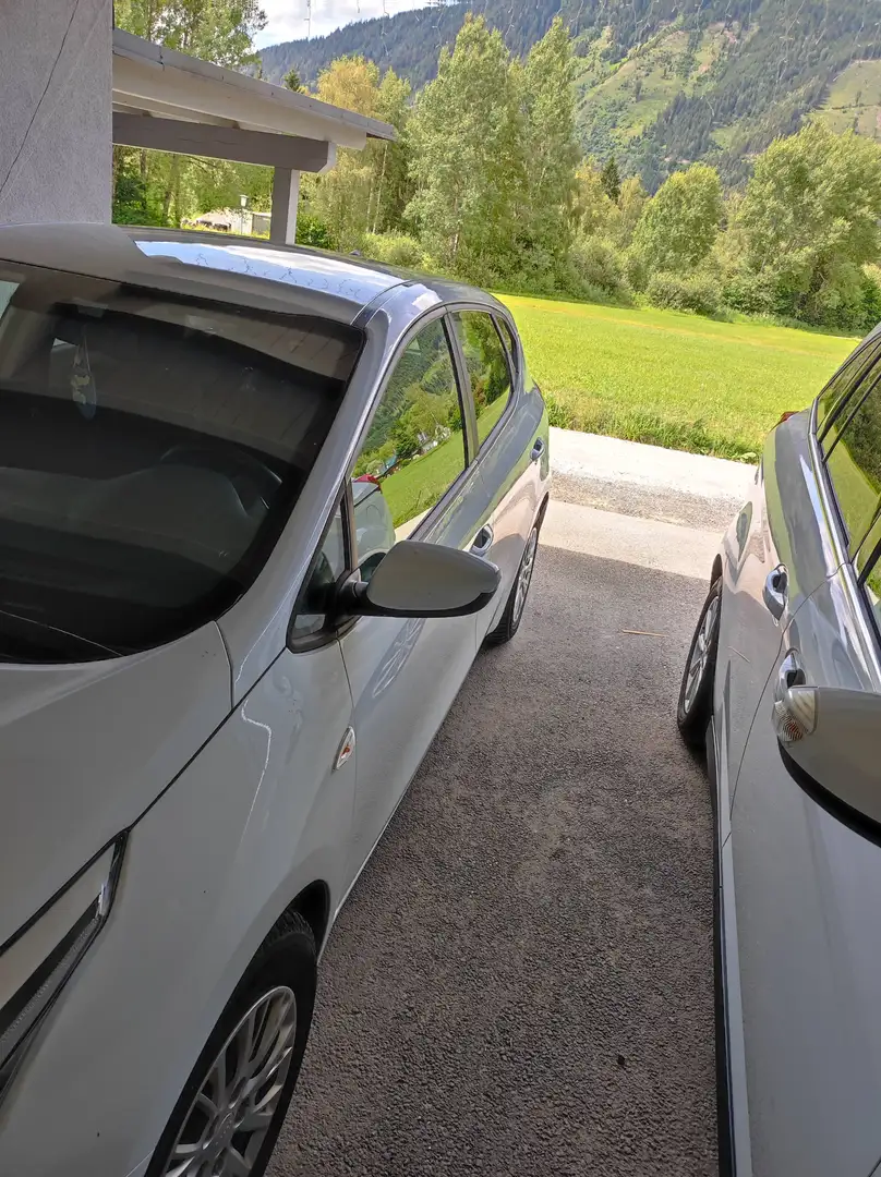 Kia Ceed / cee'd cee'd 1,4 CRDi Team Austria Edition Team Austria Edition Weiß - 2