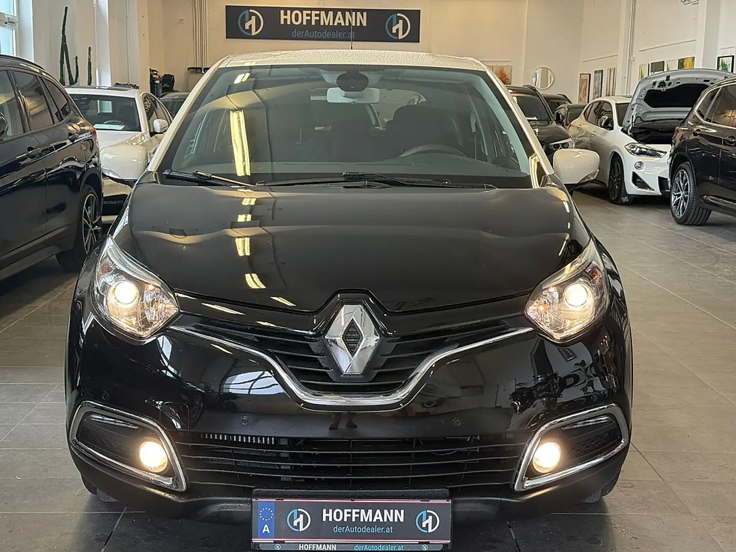 Renault Captur Dynamique TCe 120 EDC Schwarz - 2