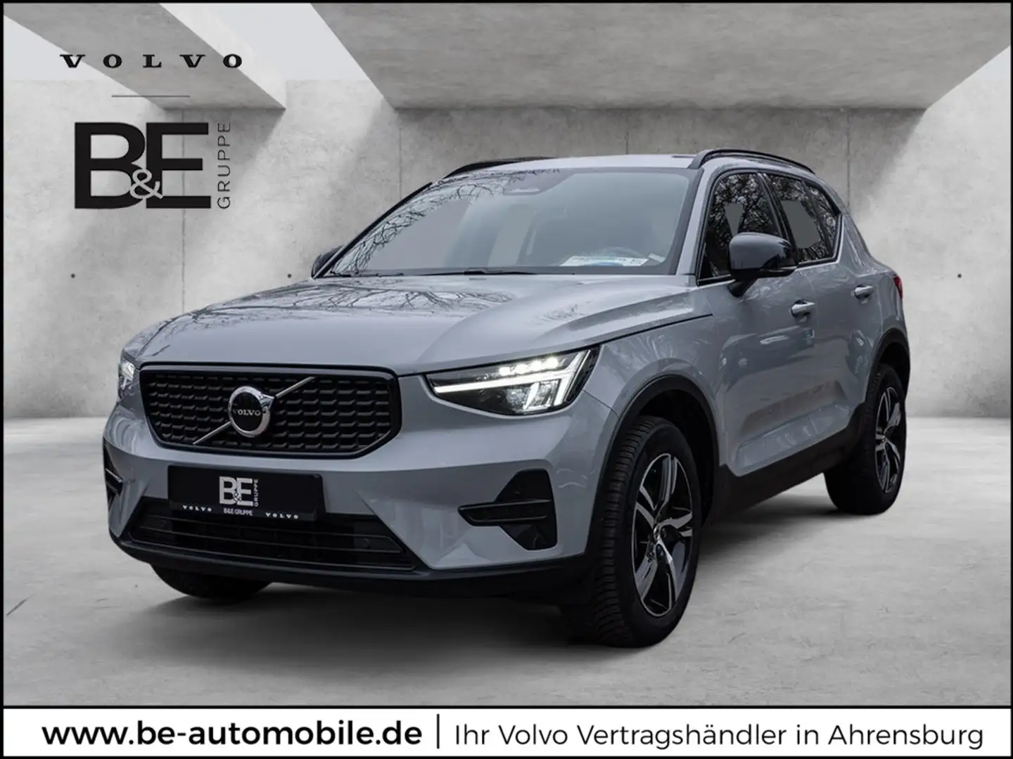 Volvo XC40 B4 Plus Dark Navi SHZ el. Sitze Grau - 1
