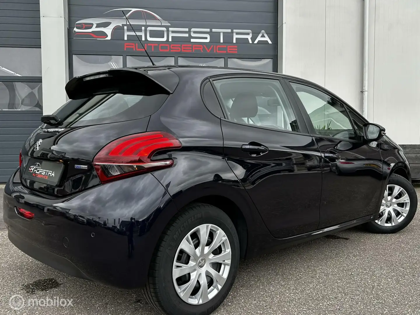 Peugeot 208 1.2 PureTech Blue Lion Navi Cruise NAP NW-D-riem Blauw - 2