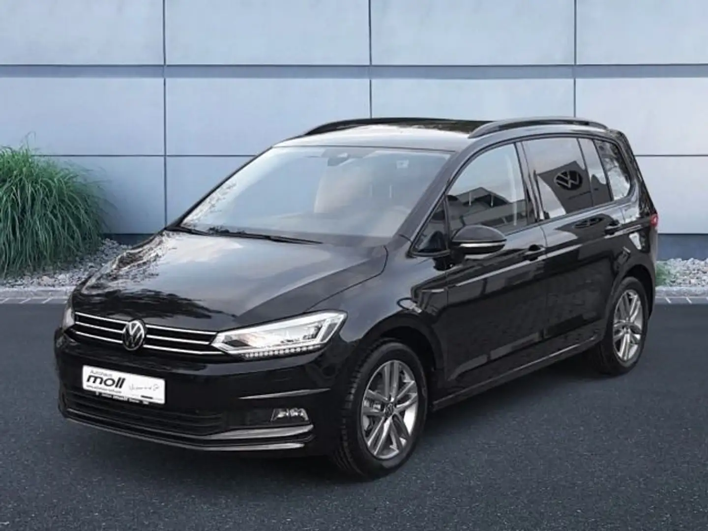 Volkswagen Touran Comfortline 1.5 TSI DSG, AHK, IQ-Light, R Negru - 1
