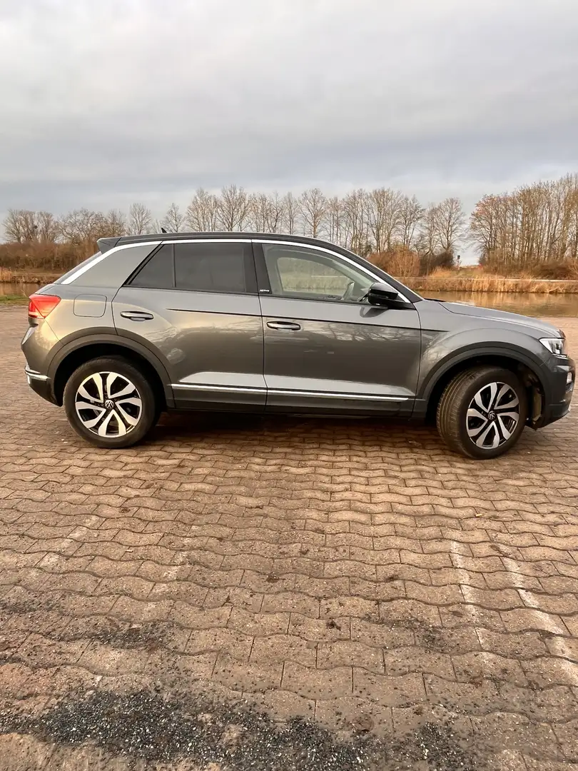 Volkswagen T-Roc Active Grau - 2