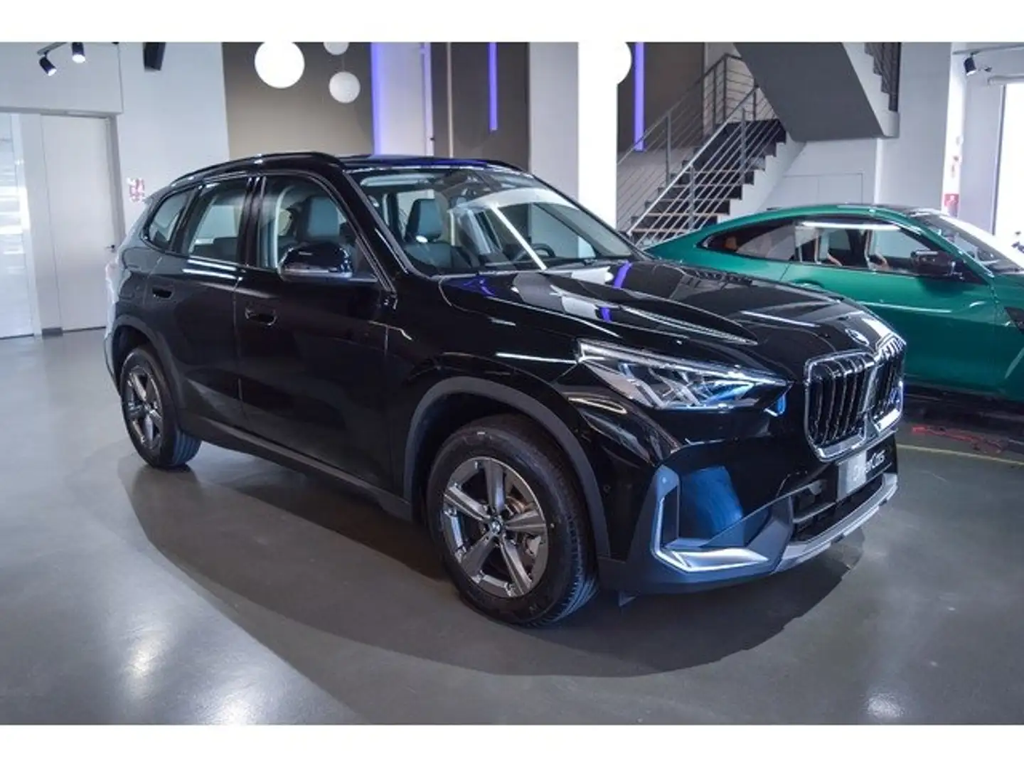BMW X1 sDrive 18dA Negro - 1