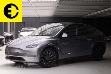 Performance AWD 75 kWh | 94,0% SOH | Quicksilver |