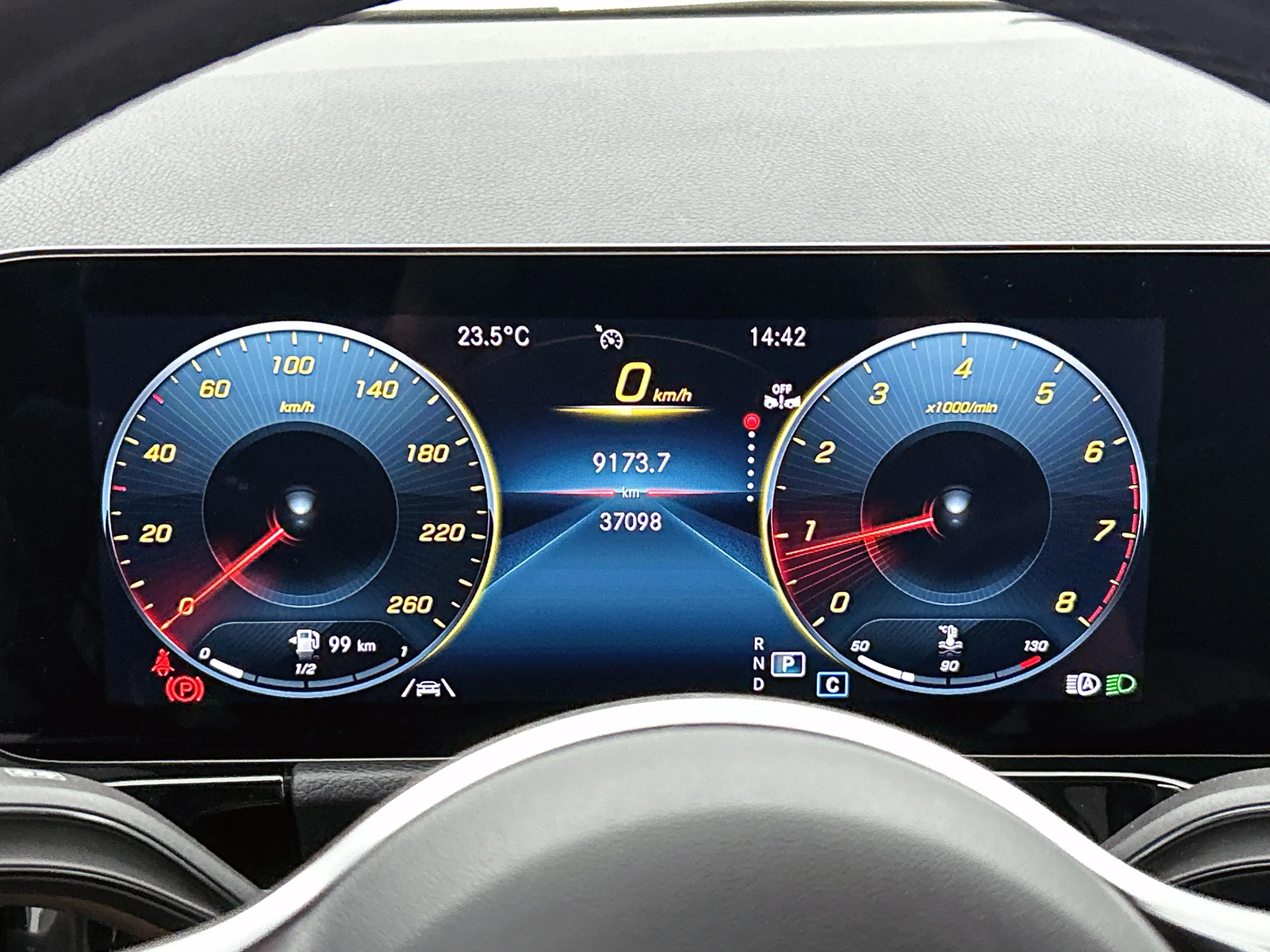 Mercedes-Benz GLA 200 Luxury Line | Machiatobeige int. | Sfeerverlichtin — photo 5