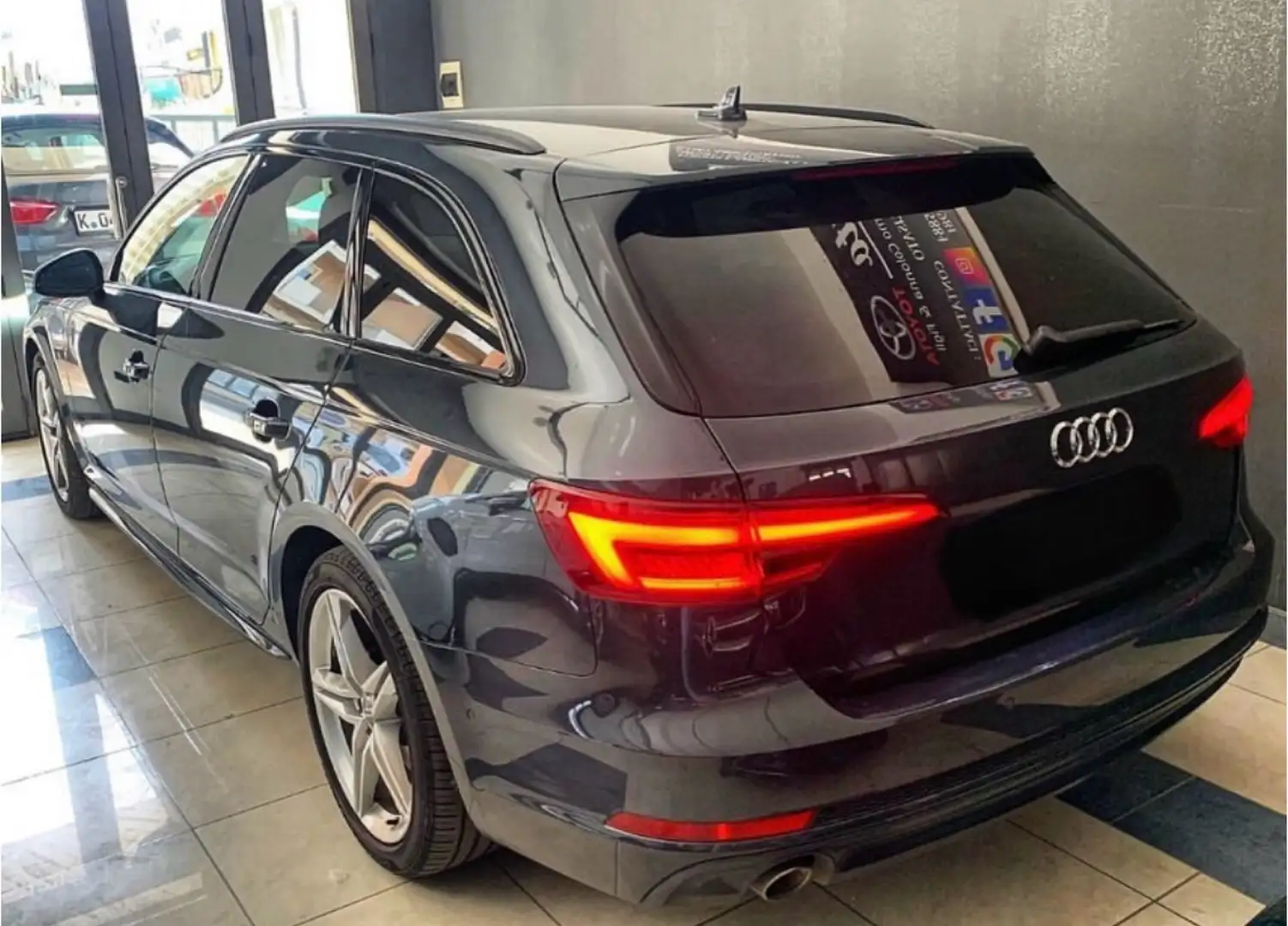 Audi A4 Avant  2.0 tdi S line Virtual/navi/xenon/pelle/led Grigio - 2