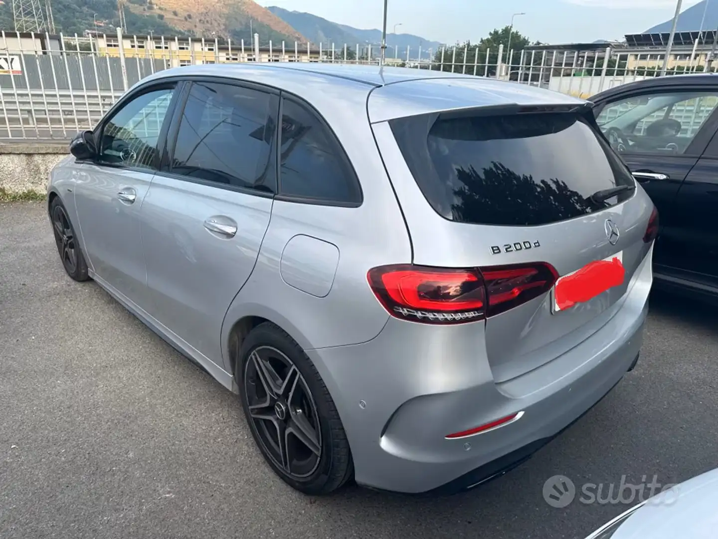 Mercedes-Benz B 200 B 200 d Premium auto Grigio - 1